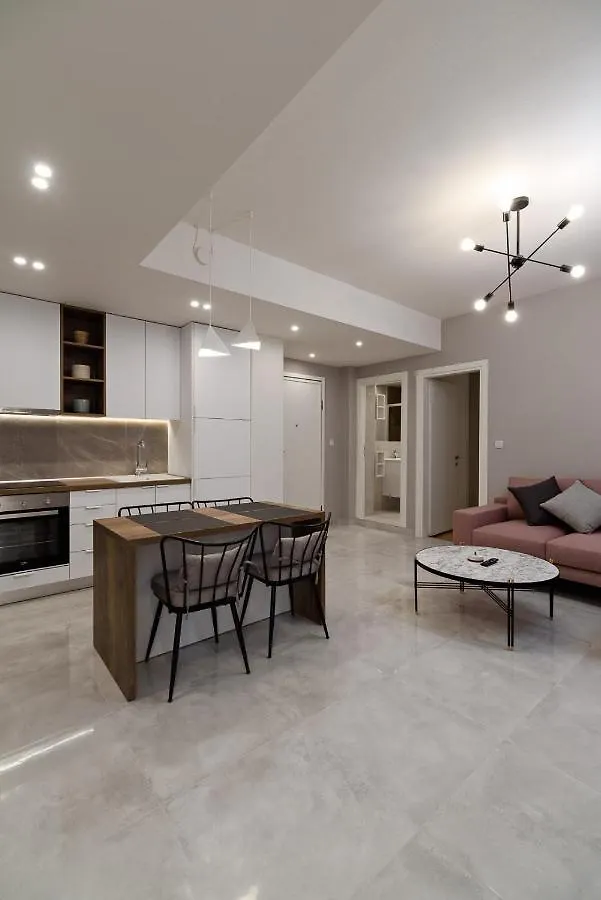 Blu & Marrone Suites-Parking Included Thessaloniki