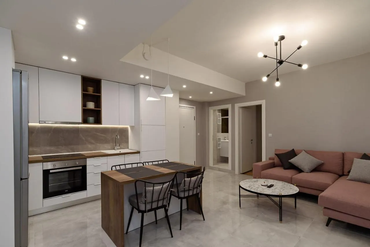 Blu & Marrone Suites-Parking Included Thessaloniki