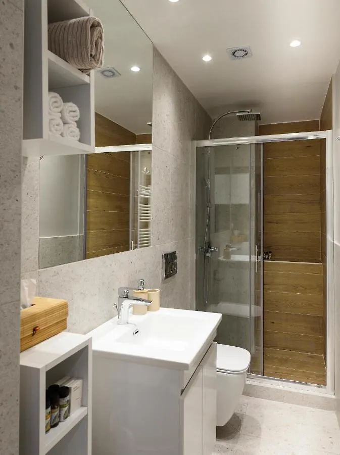 Blu & Marrone Suites-Parking Included سالونيك