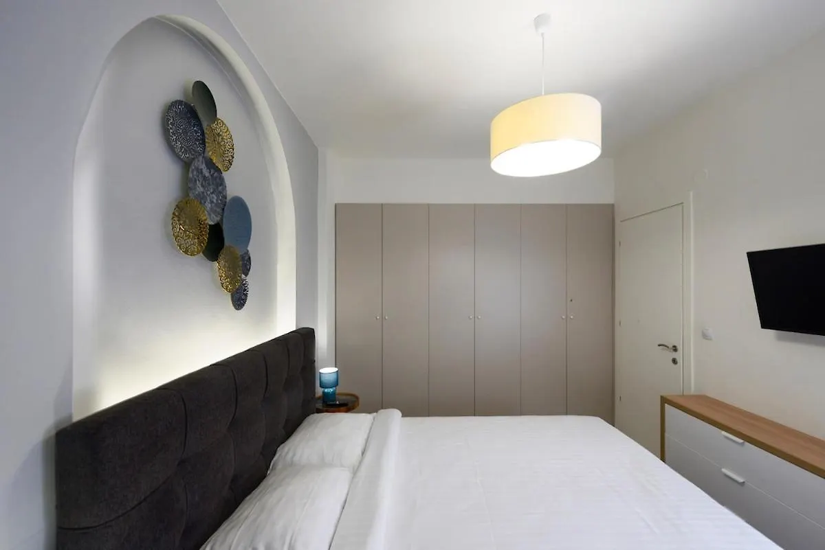 Blu & Marrone Suites-Parking Included سالونيك